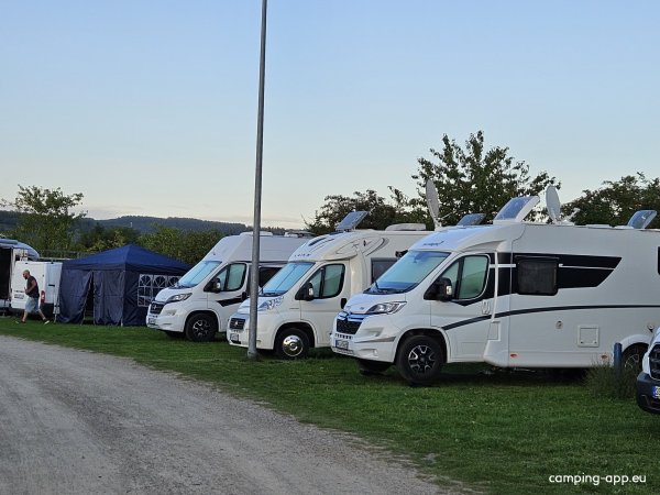 Wohnmobilhafen Triolago — Foto 5