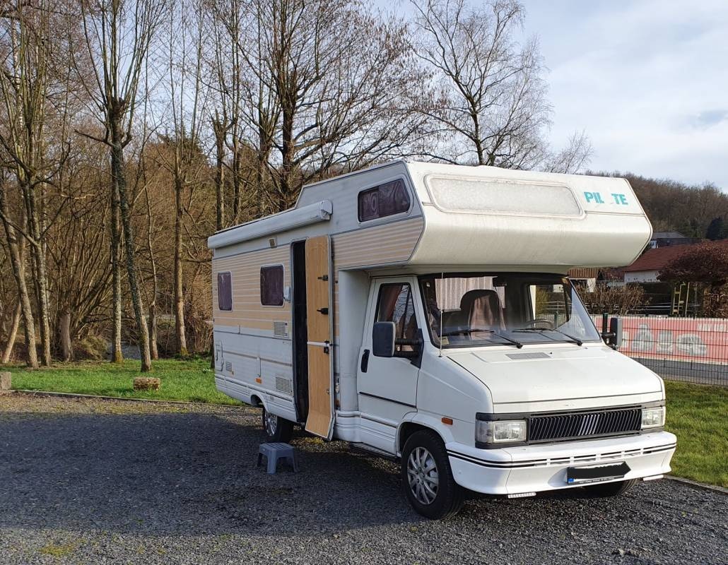 Stellplatz bei Müller Mobil — Ställplats in Hirzenhain-Merkenfritz