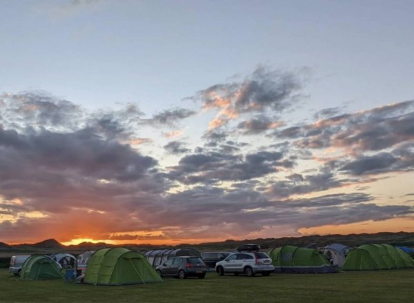 Hillend Camping Park — Photo 3