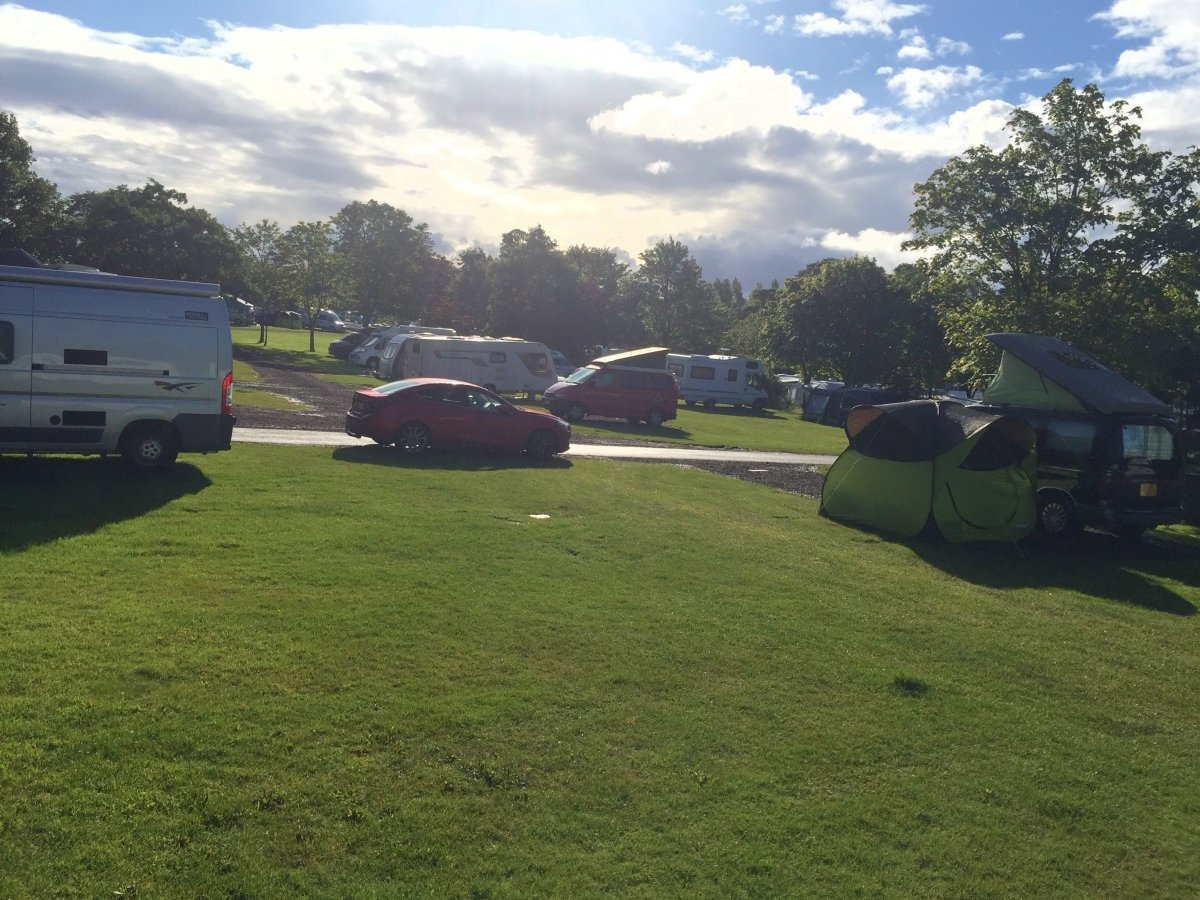 Mortonhall Caravan & Camping Park — Camping in Edinburgh