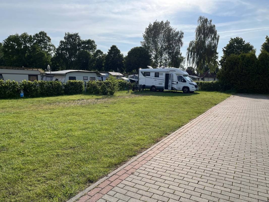 Campingplatz Regenbogen Boltenhagen — Campingplass in Boltenhagen