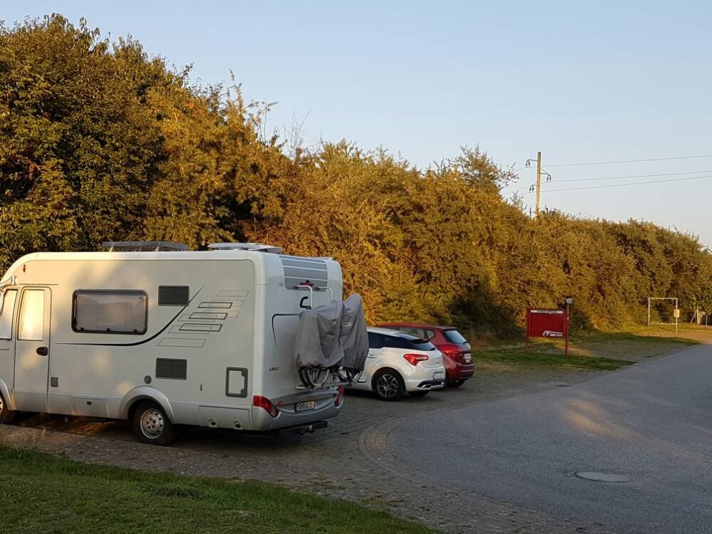 Stellplatz am Hafen Waren — Karavan Sitesi in Waren (Müritz)