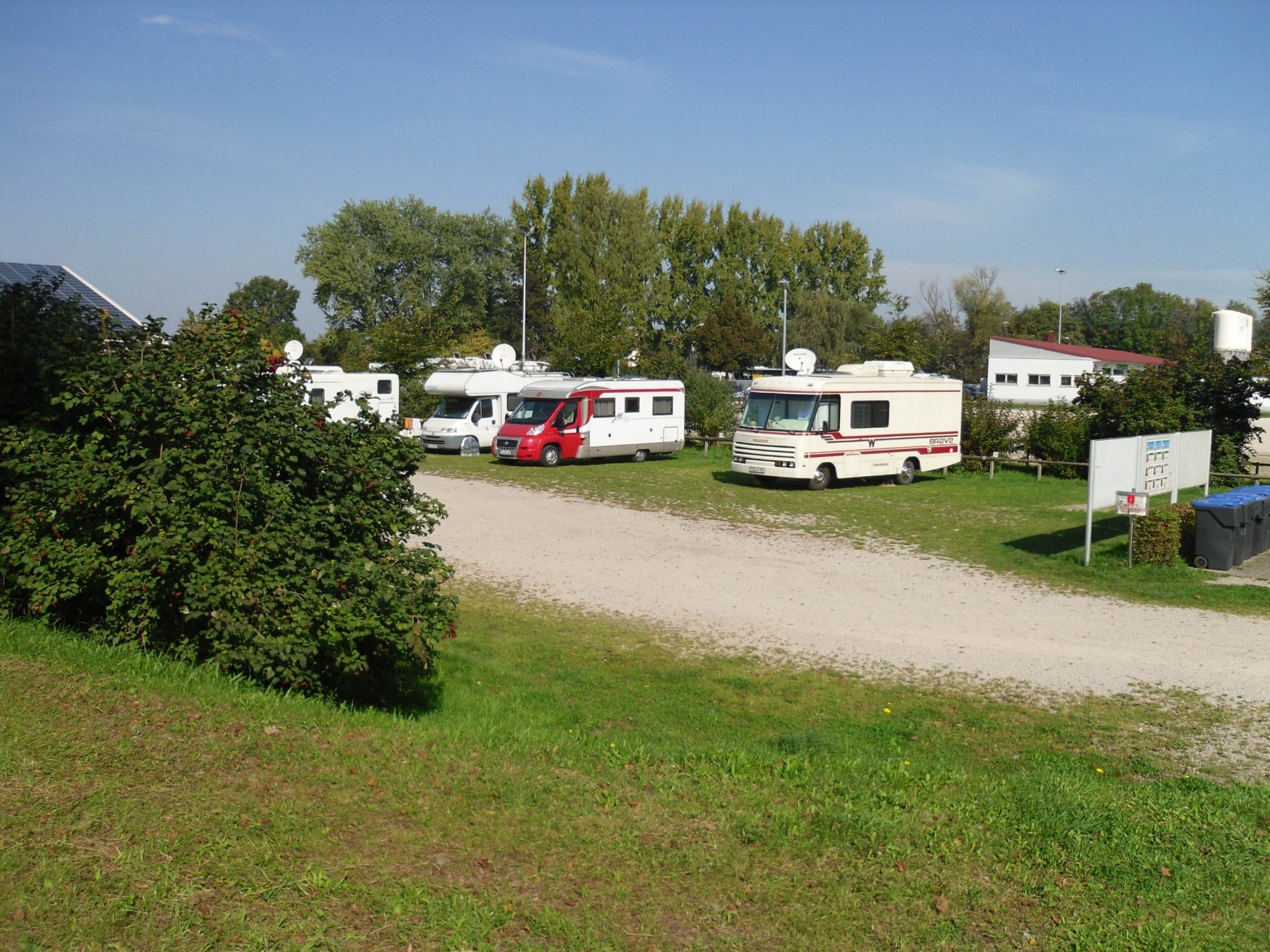 Stellplatz am Renchtal-Stadion Oberkirch — Campervan Site in Oberkirch-Lendersbach