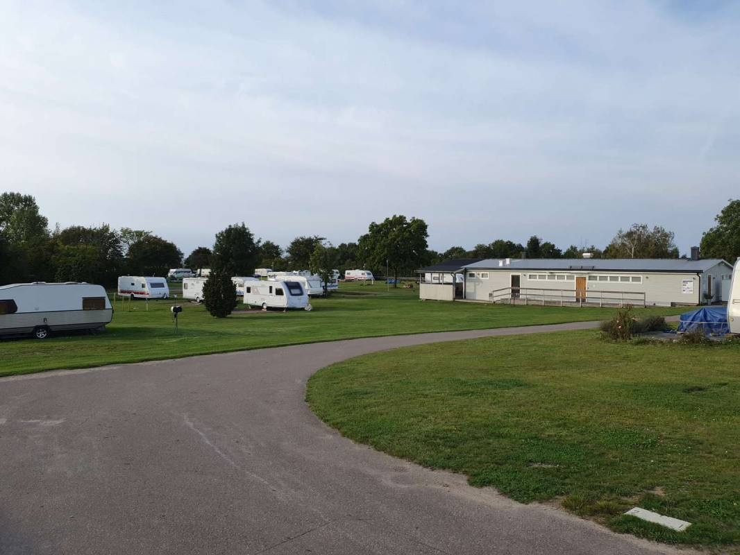 Klintagården Camping — Area da campeggio in Köpingsvik