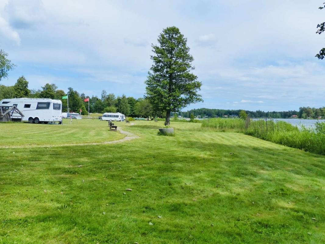 Djulö Camping — Kamp yeri in Katrineholm