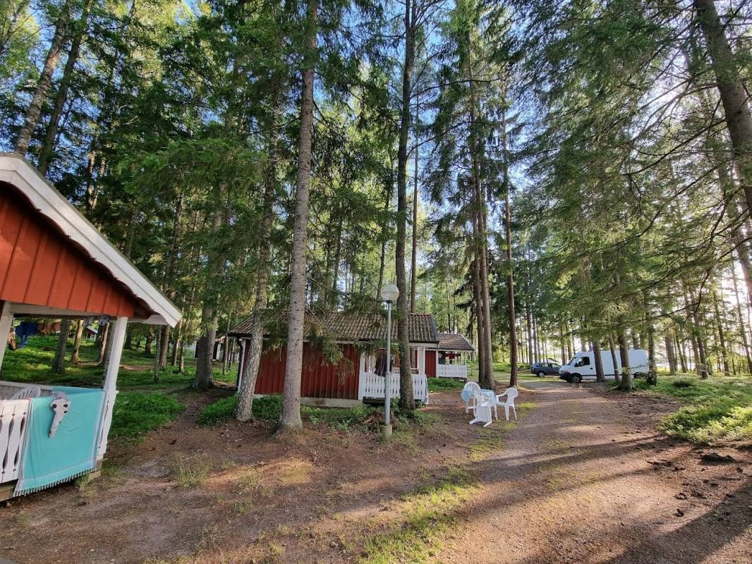 Jälluntofta Camping — Campingplatz in Unnaryd