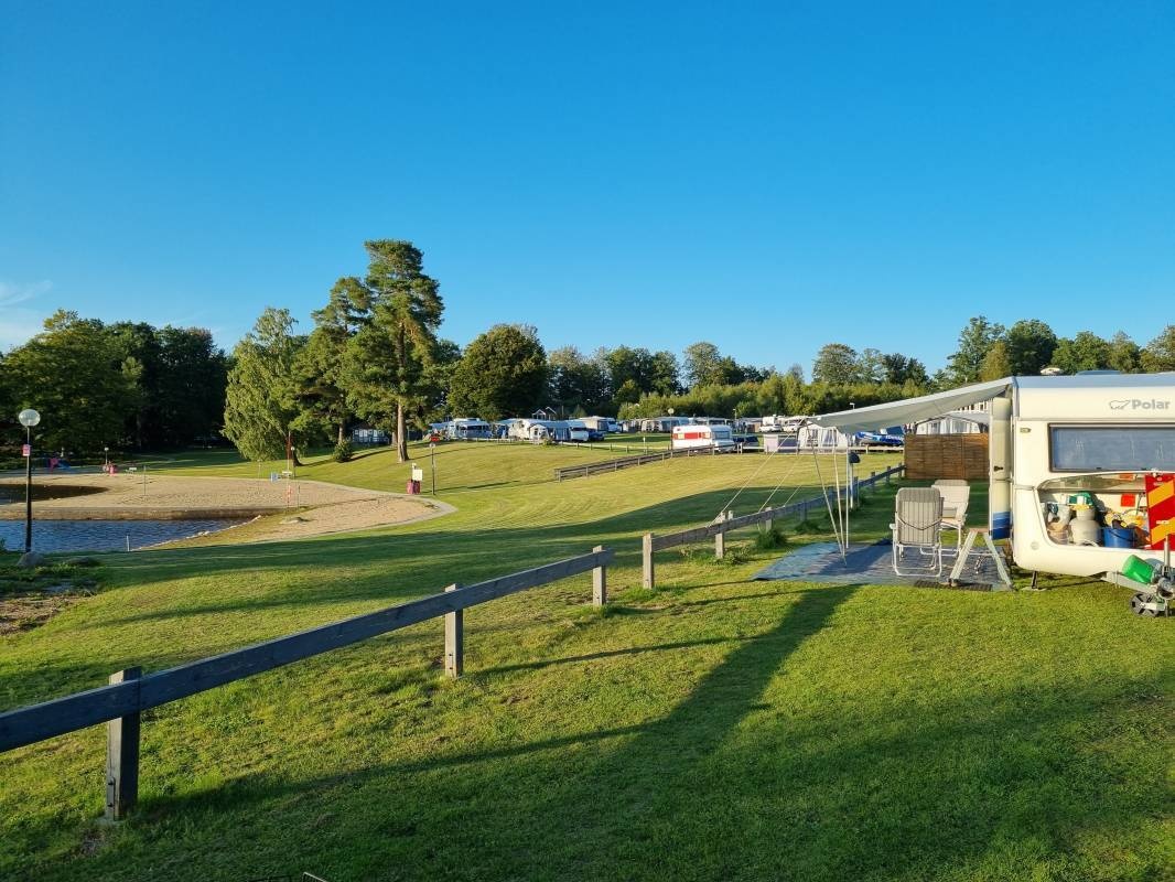 Halens Camping och Stugby — Campingplass in 