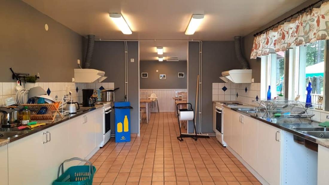 Caravan Club Tisarstrand — Campingplass in Hallsberg