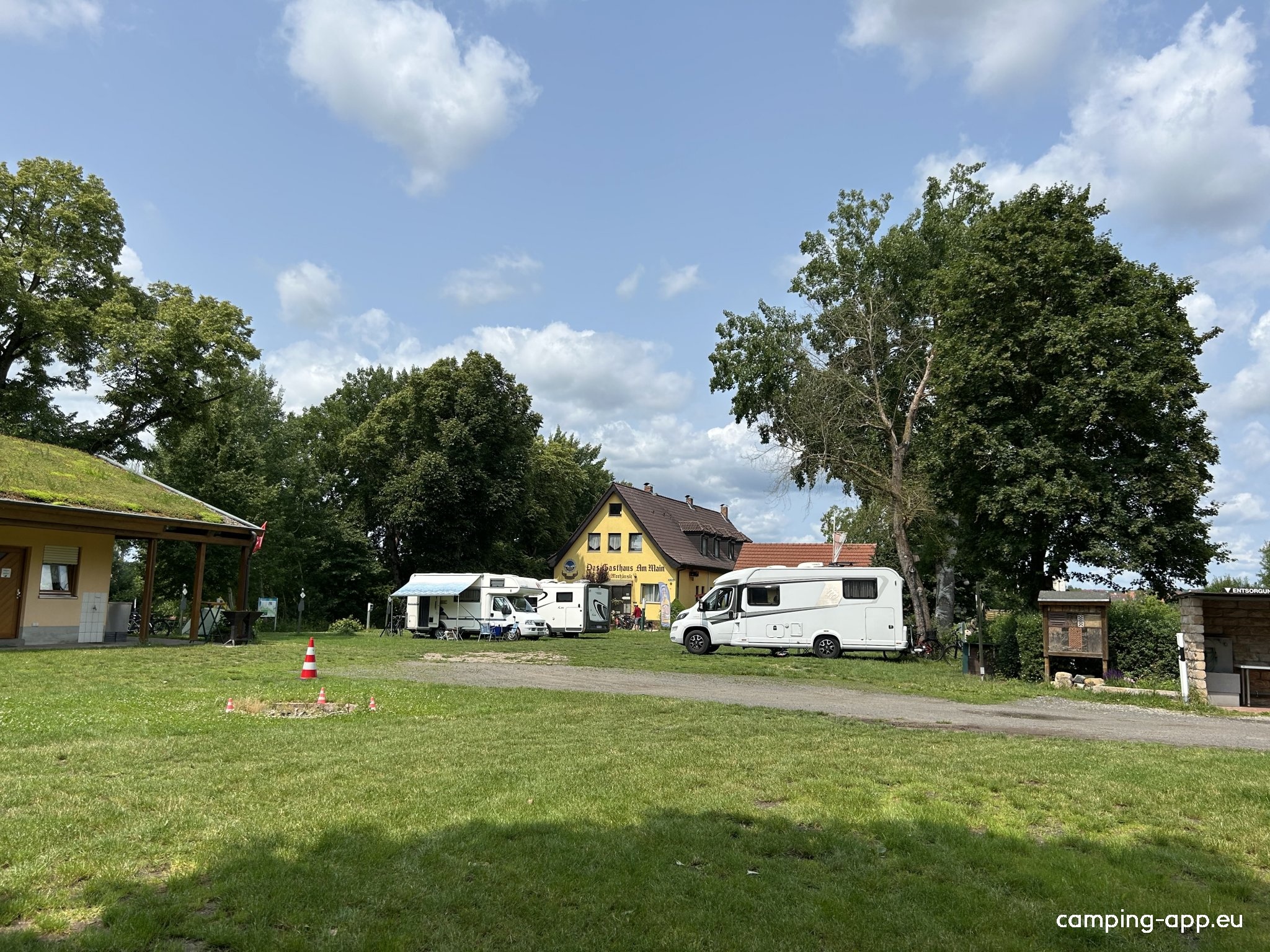 Stellplatz bei den Naturfreunden Haßfurt — Ställplats in Haßfurt