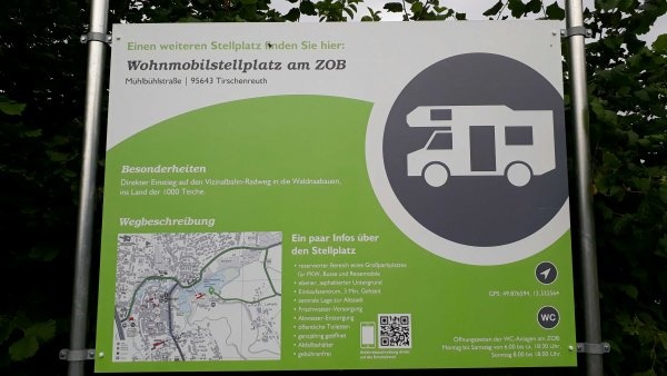 Stellplatz am Zentralen Busbahnhof — Sp. parking dla kamperów in Tirschenreuth