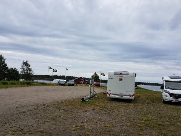 Gumbodahamn Havscamping — Ställplats in Robertfors