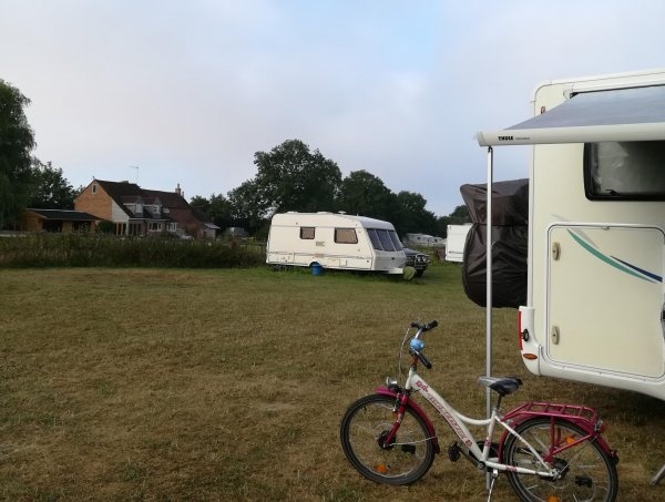 Valley Farm Campsite — Camping in Farmoor