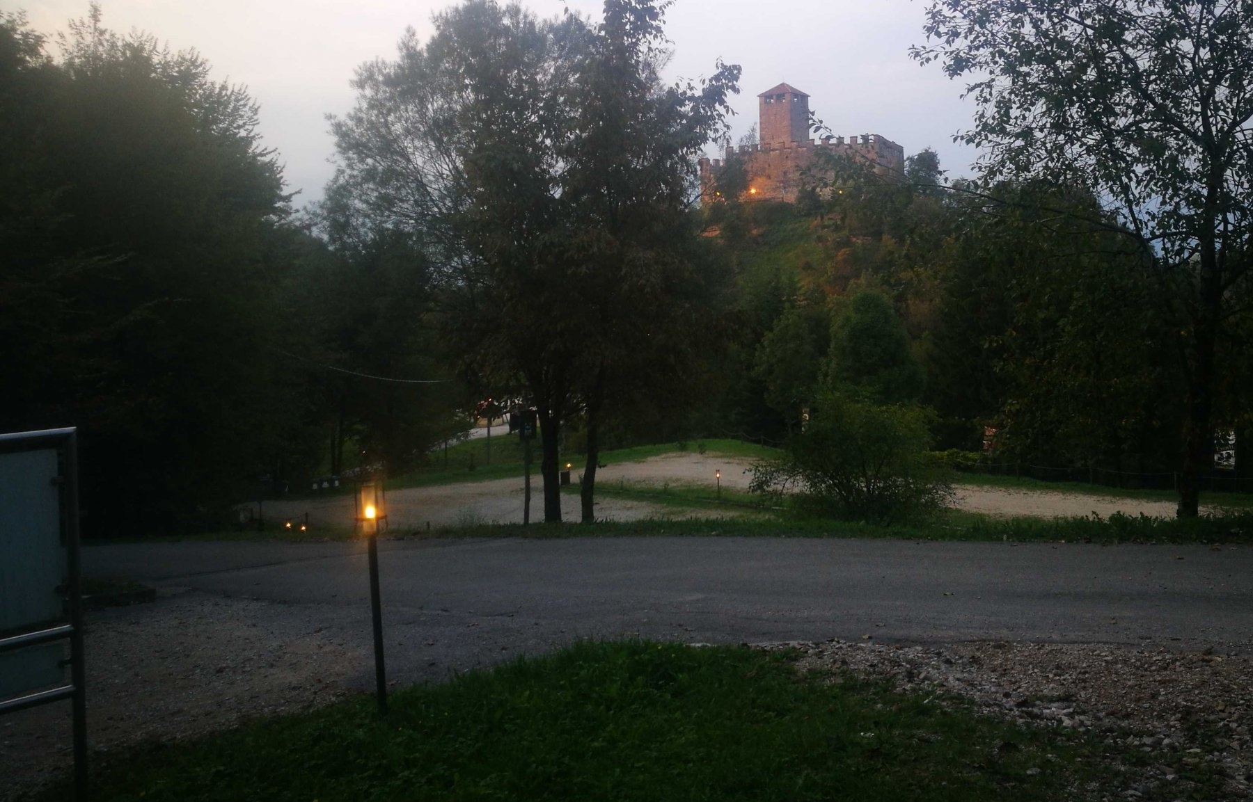 Stellplatz am Kastell — Bobilplass in Mel