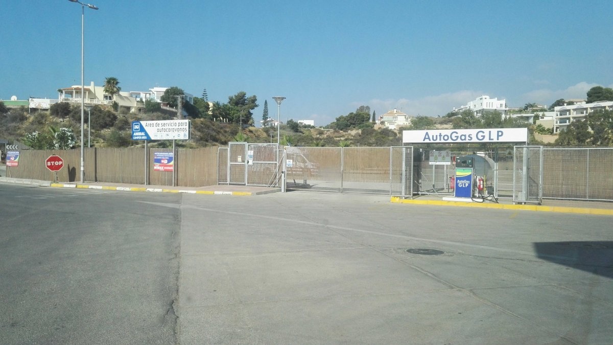 Area de Servicio Autocaravanas Aníbal — Stellplatz in Águilas