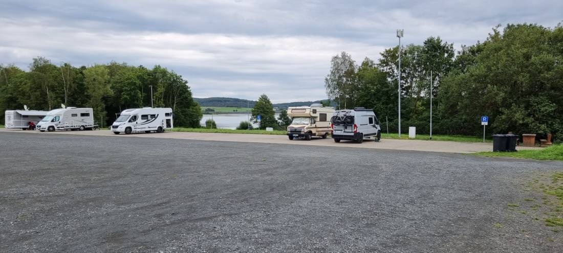 Stellplatz am Aartalsee — Campervan Site in Bischoffen