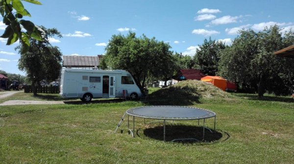 Sunny Nights Camping — Photo 2