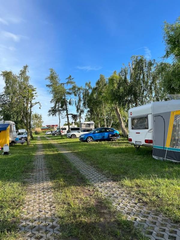 Camping Bursztynek — Campingplads in Grzybowo