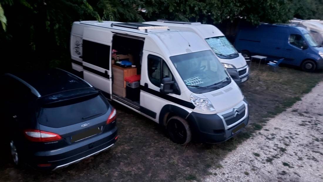 Haller Camping — Місце для кемпінгу in Budapest