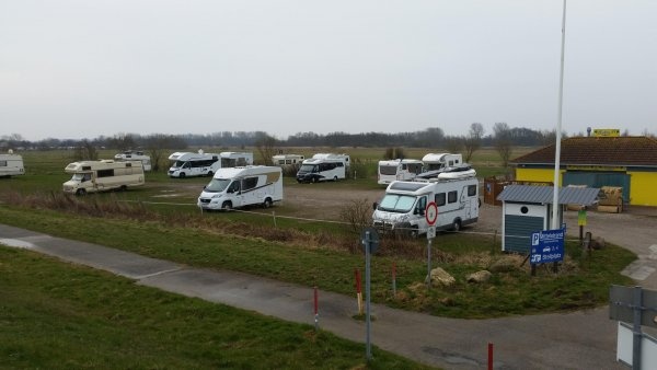 Stellplatz Mittelstrand Schönberg — Area di sosta in Schönberg (Holstein)