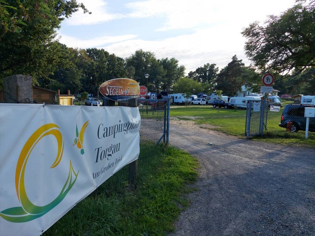 Campingplatz Am Großen Teich — Kamp yeri in Torgau