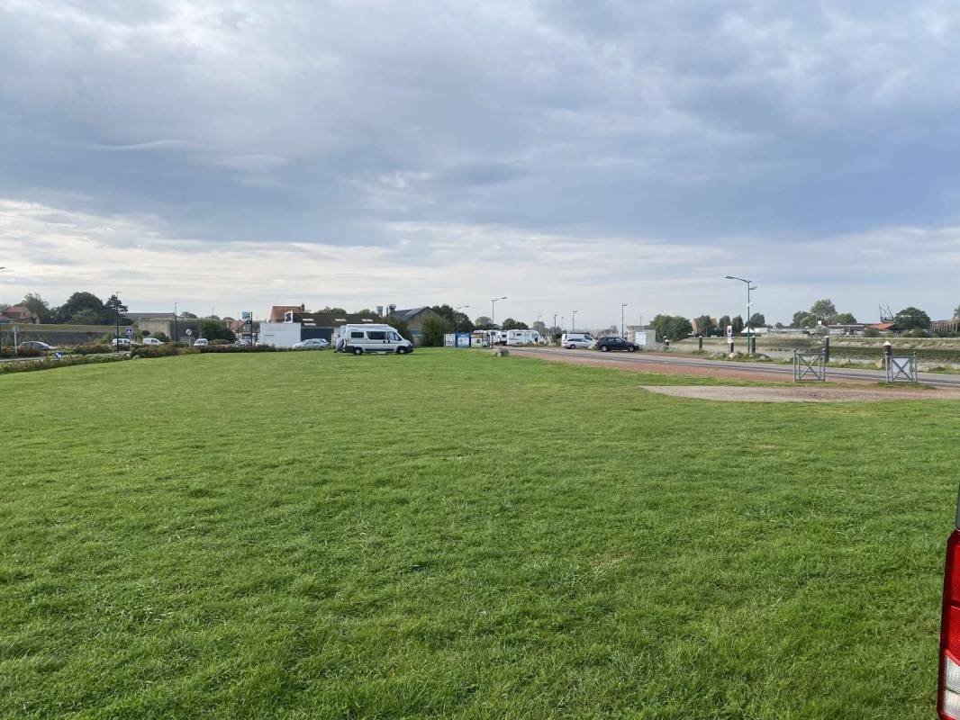 Übernachtungsparkplatz Gravelines — Стоянка з ночівлею in Gravelines