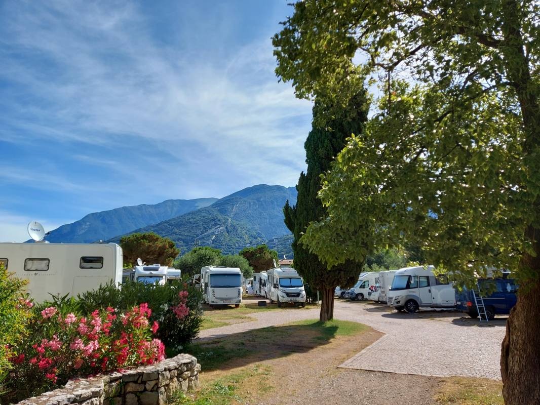 Camper Stop Torbole — Sp. parking dla kamperów in Torbole sul Garda (TN)