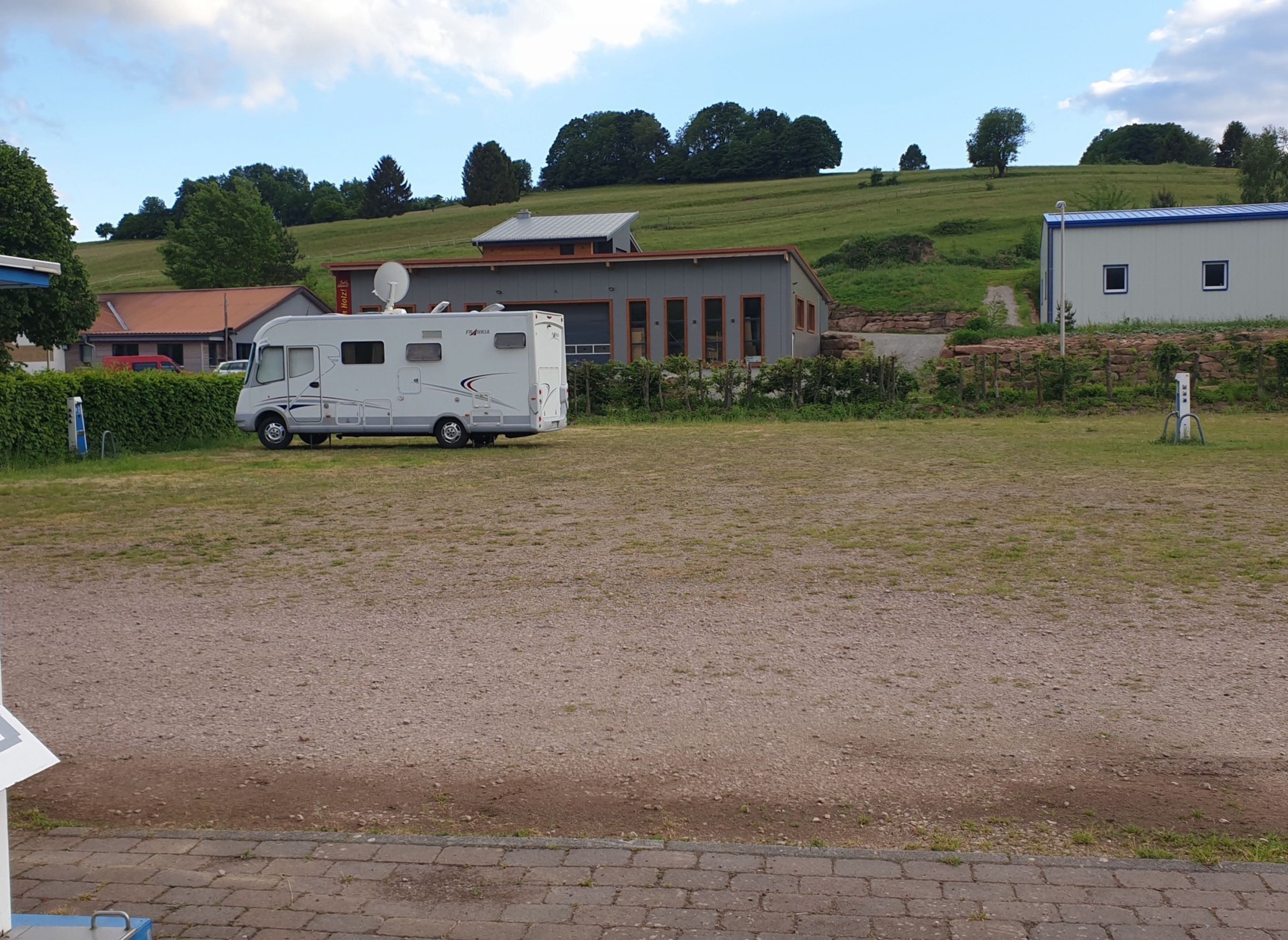 Stellplatz Freizeitanlage Heigenbrücker Weg Rothenbuch — Karavan Sitesi in Rothenbuch