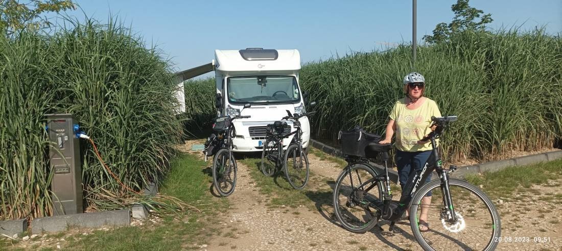Stellplatz Am Entengraben — Karavan Sitesi in Wassertrüdingen