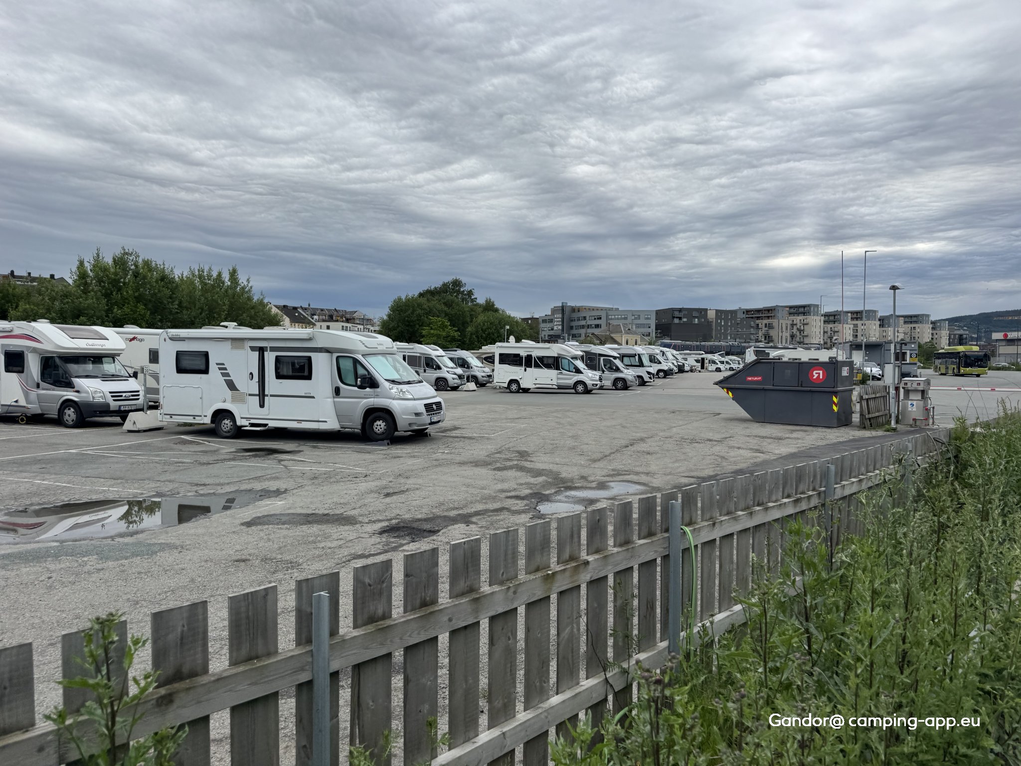 Trondheim bobilparkering Nyhavna — Campervan Site in Trondheim