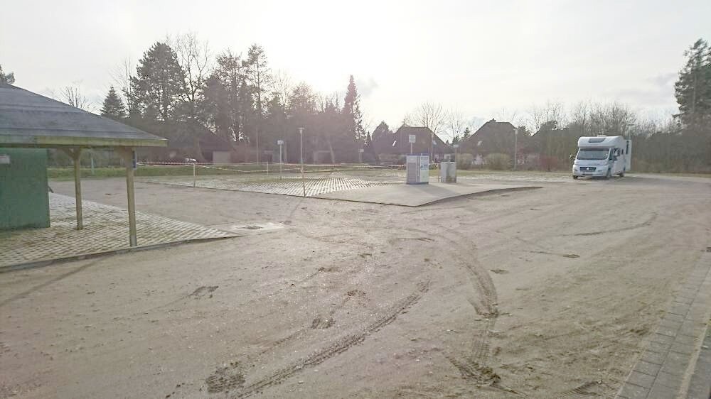 Stellplatz Heide — 露营车营地 in Heide