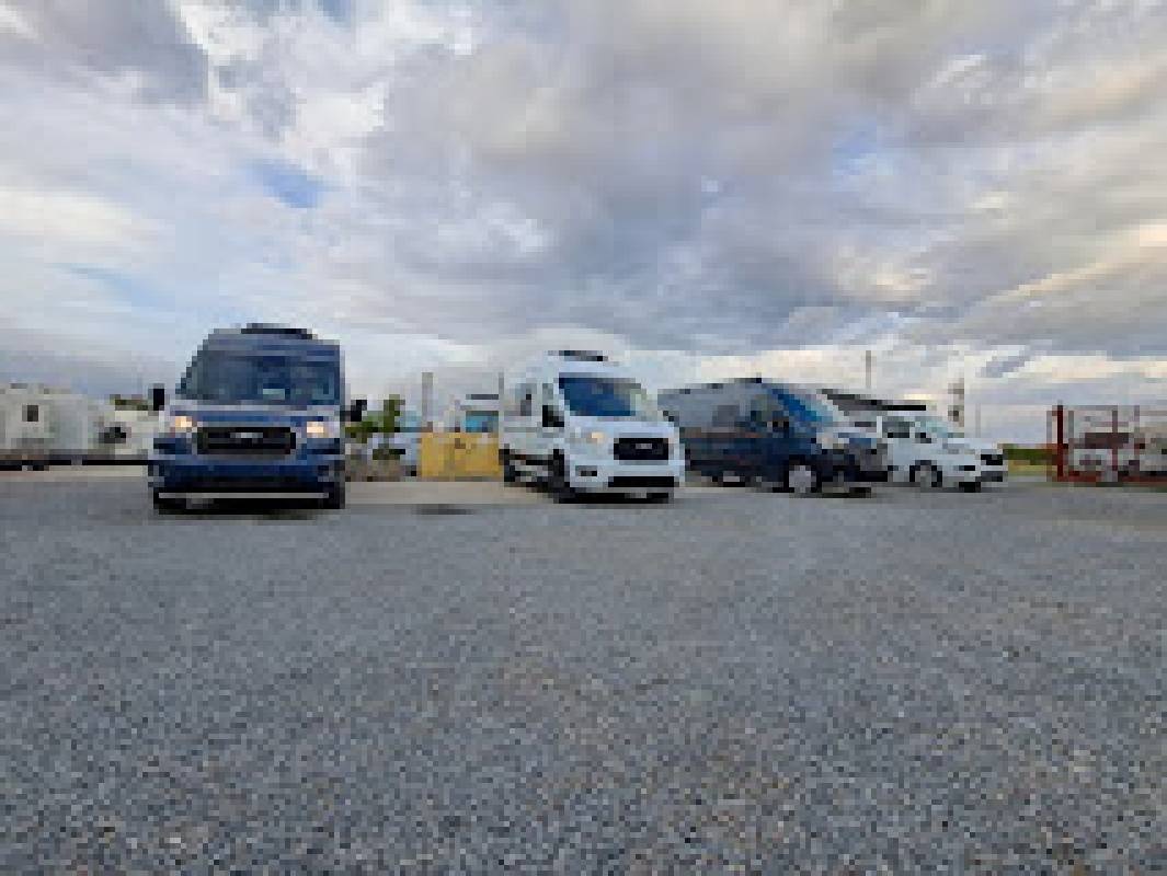 Dott.Camper — Campervan Site in Selargius (Ca)