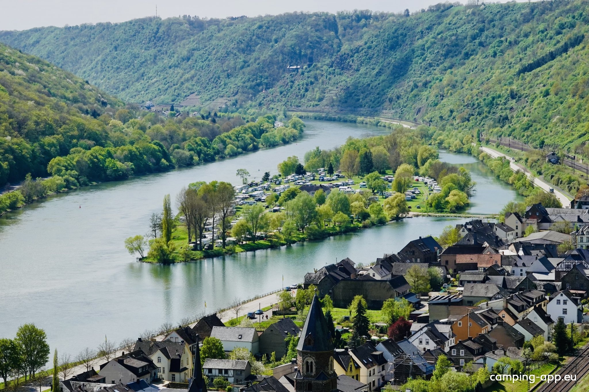 Mosel-Camping, Campinginsel Sonnenwerth — Kemping in Hatzenport