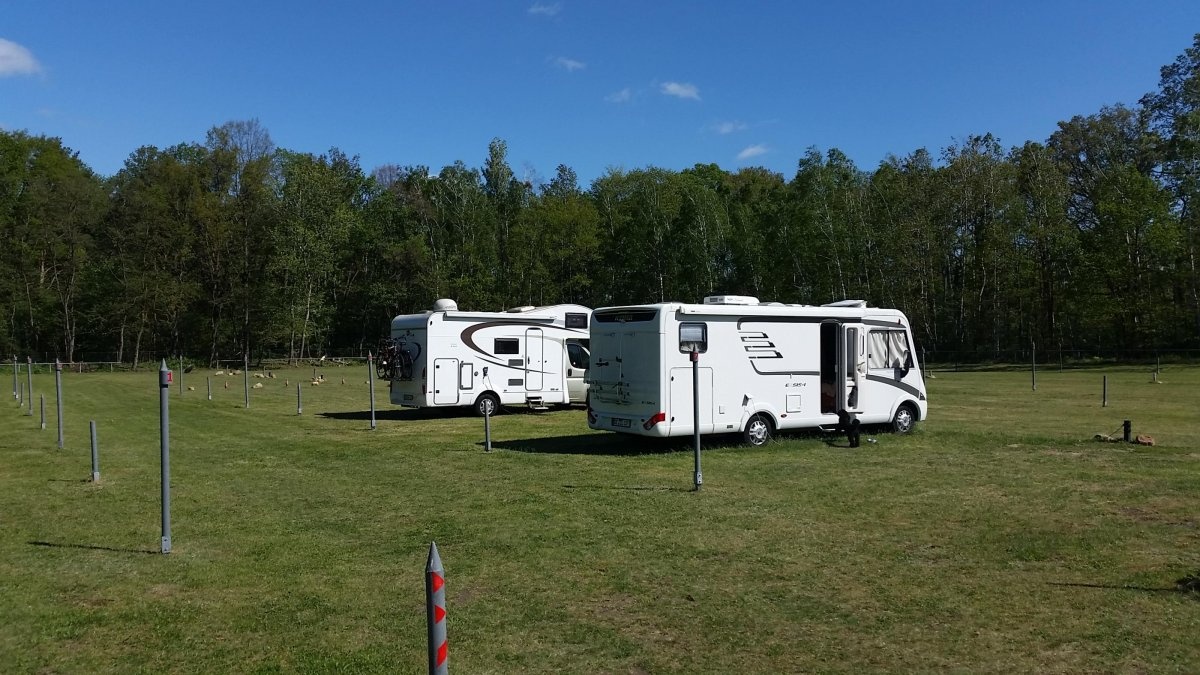 Stellplatz Am Bowlingtreff — Sp. parking dla kamperów in Dessau-Roßlau