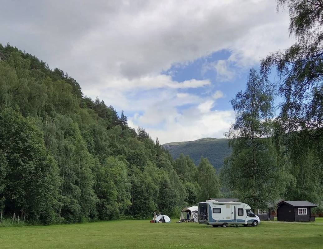Bjørkhol Camping — Kemp in Dombås