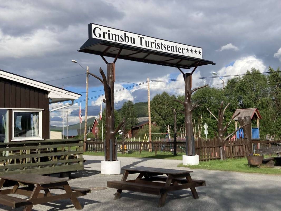 Grimsbu Turistsenter — Campingplads in Grimsbu