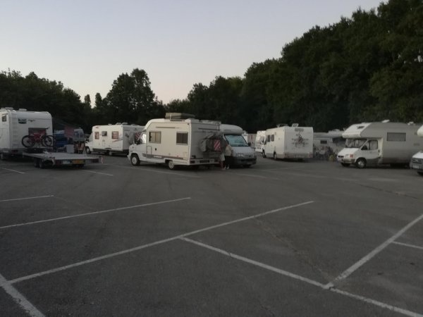 Lac dOrient — Campervan Site in Mesnil-Saint-Père