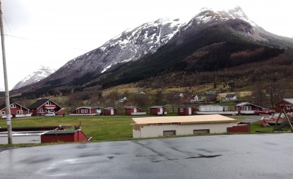 Rabben Feriesenter — Camping in Uskedalen