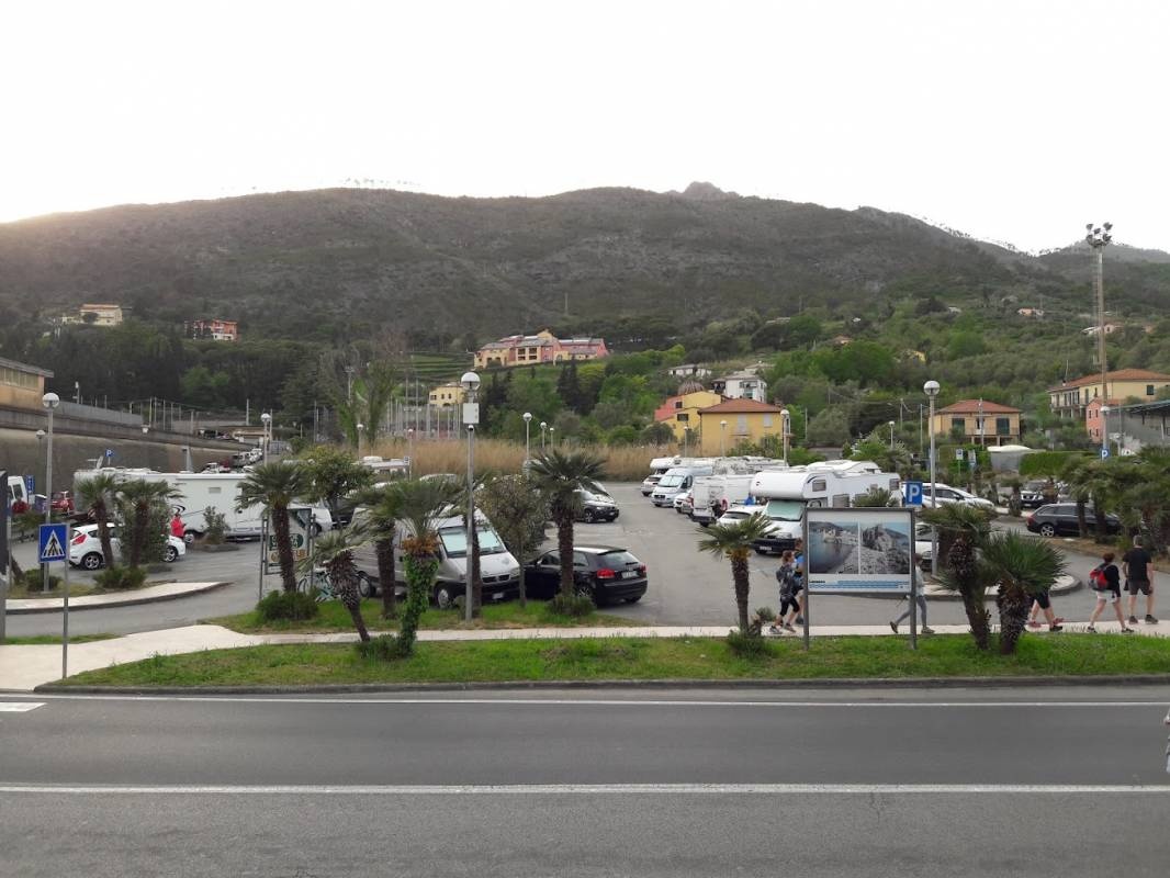 Levanto Camper Parking — Campervan Site in Levanto