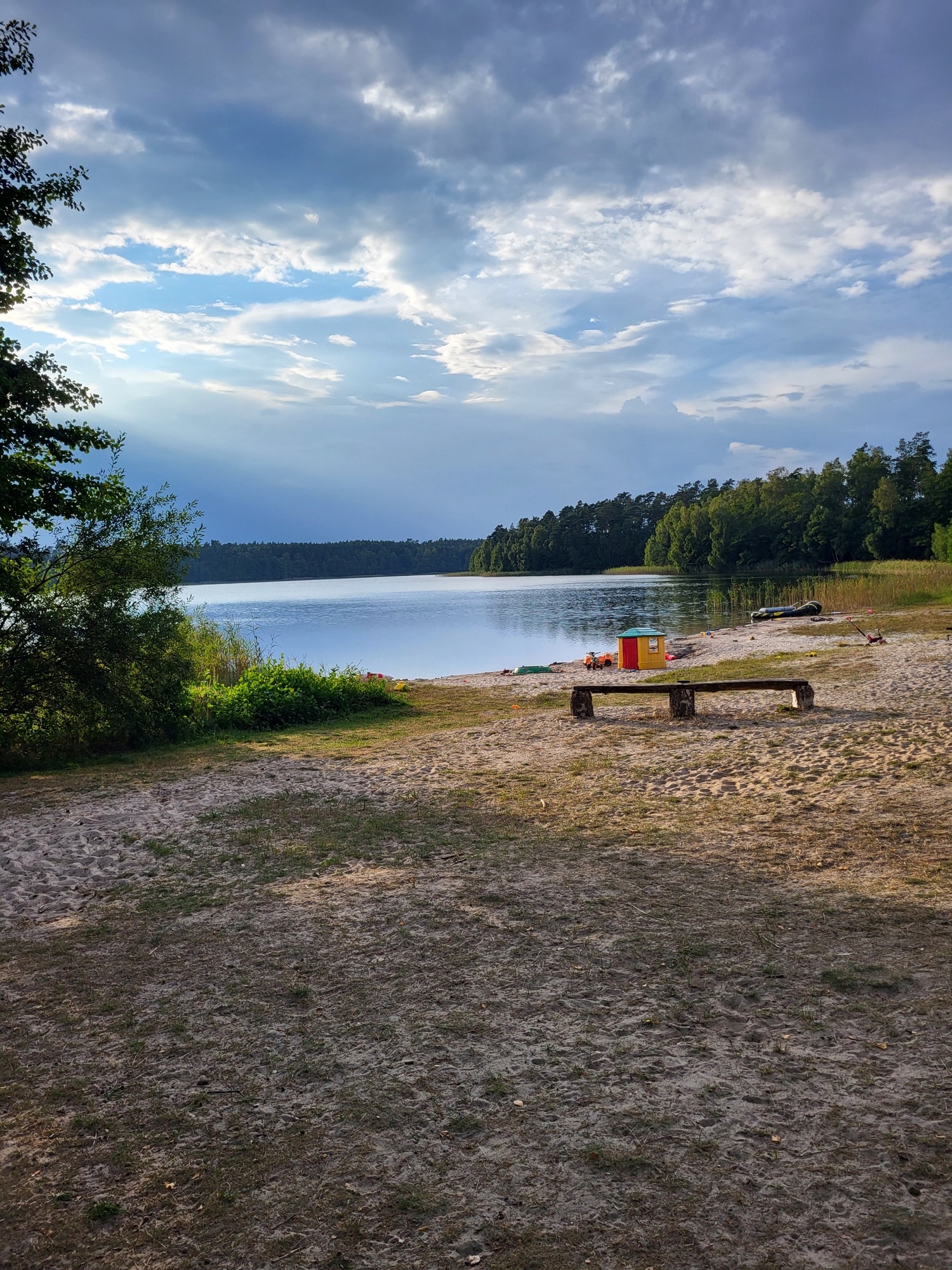 Camping Oase Waldsee — Camping Site in Neu Poserin