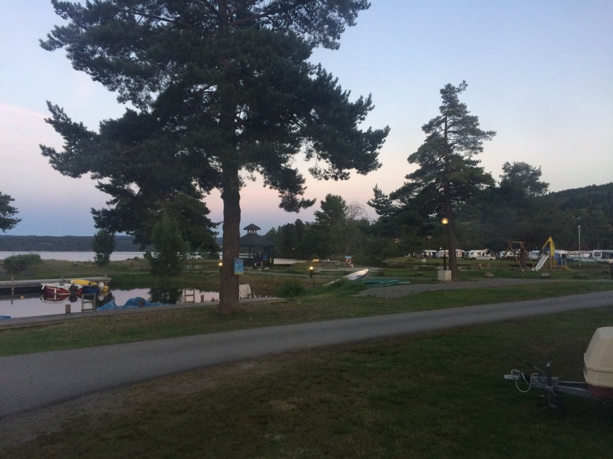 Sveastranda Camping — Campingplads in Biri