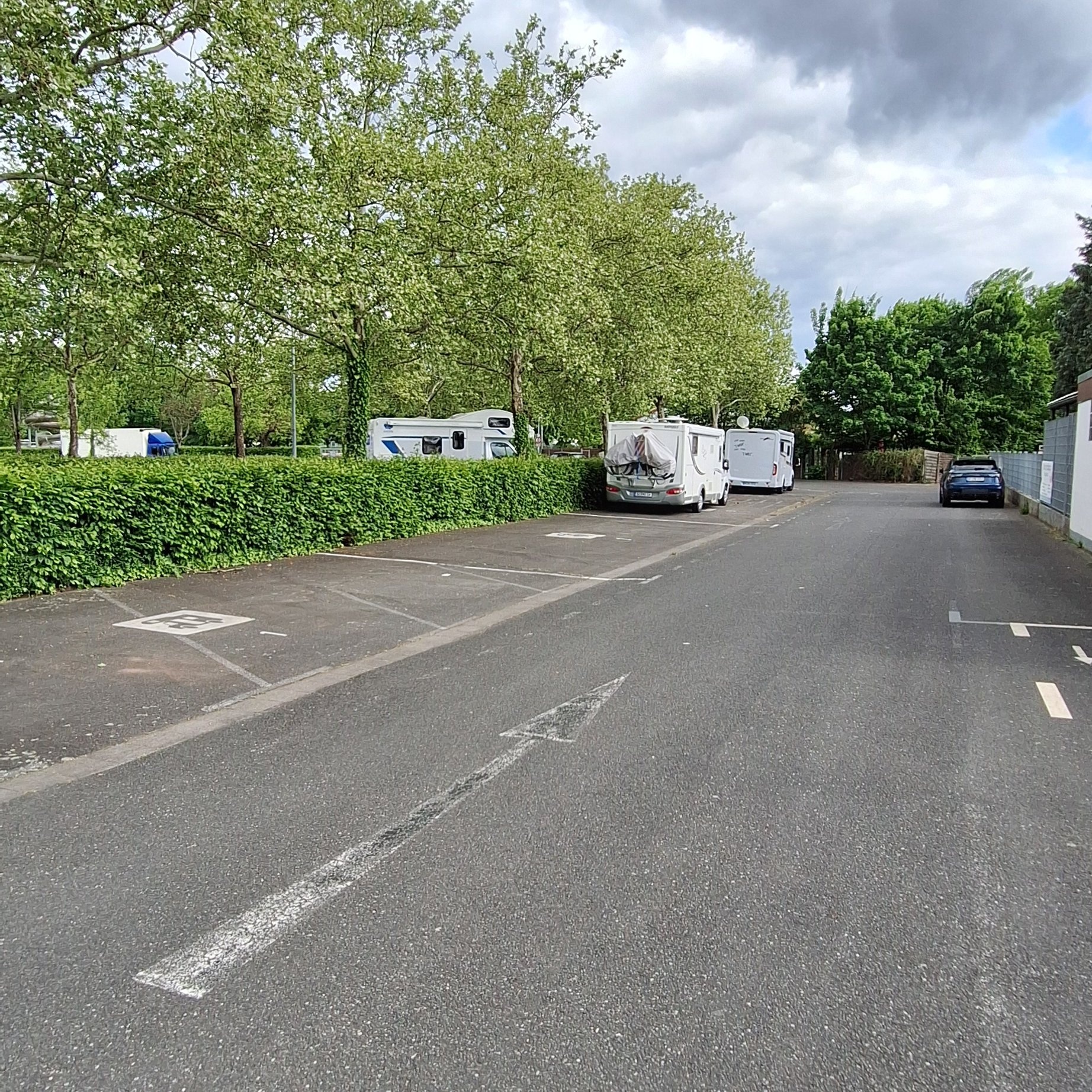 Seligenstädter Freischwimmbad — Area Autocaravanas in Seligenstadt