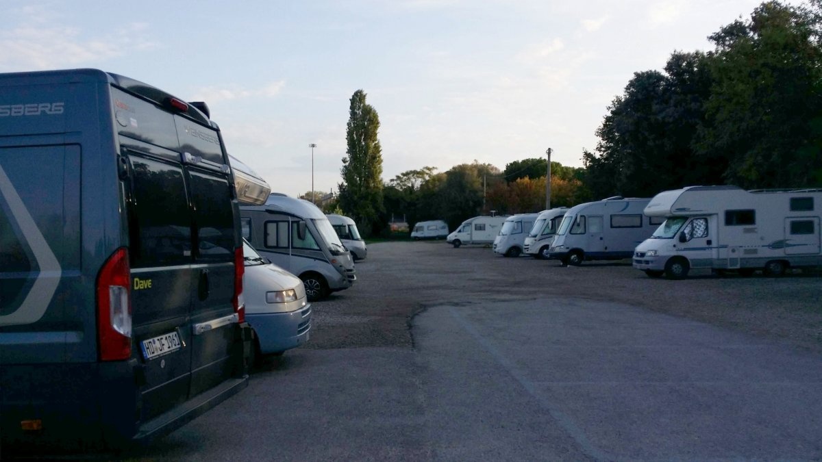Parcheggio Settebello — Camperplaats in Rimini