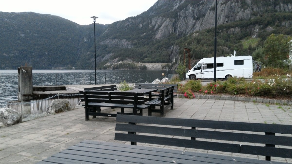 Stellplatz Nesflaten — Aire camping car in Suldal