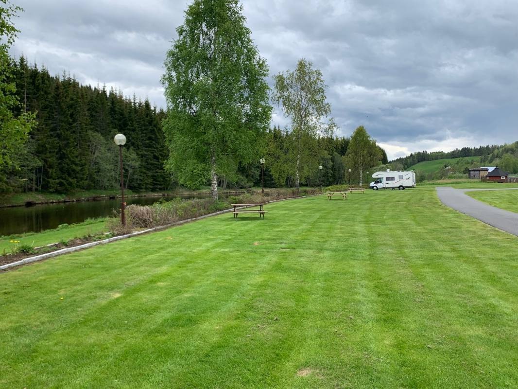 Gullvåg Camping — Місце для кемпінгу in Soknedal