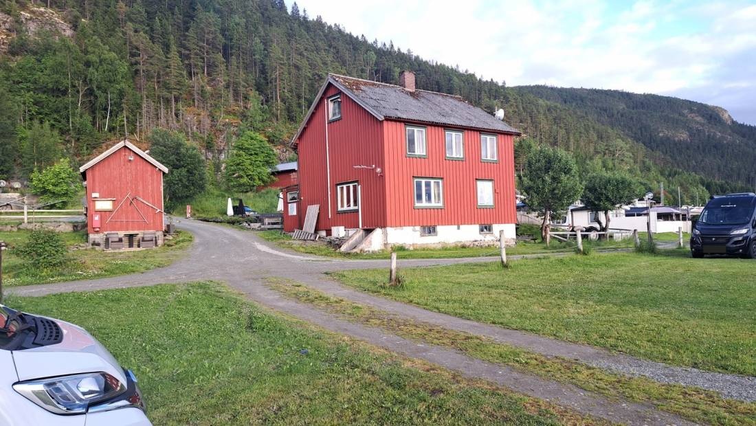 Åsholmen Camping — Campingplads in Frosta