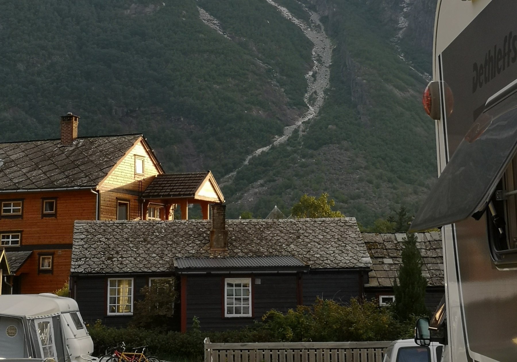 Kjærtveit Camping — Campingplads in Eidfjord