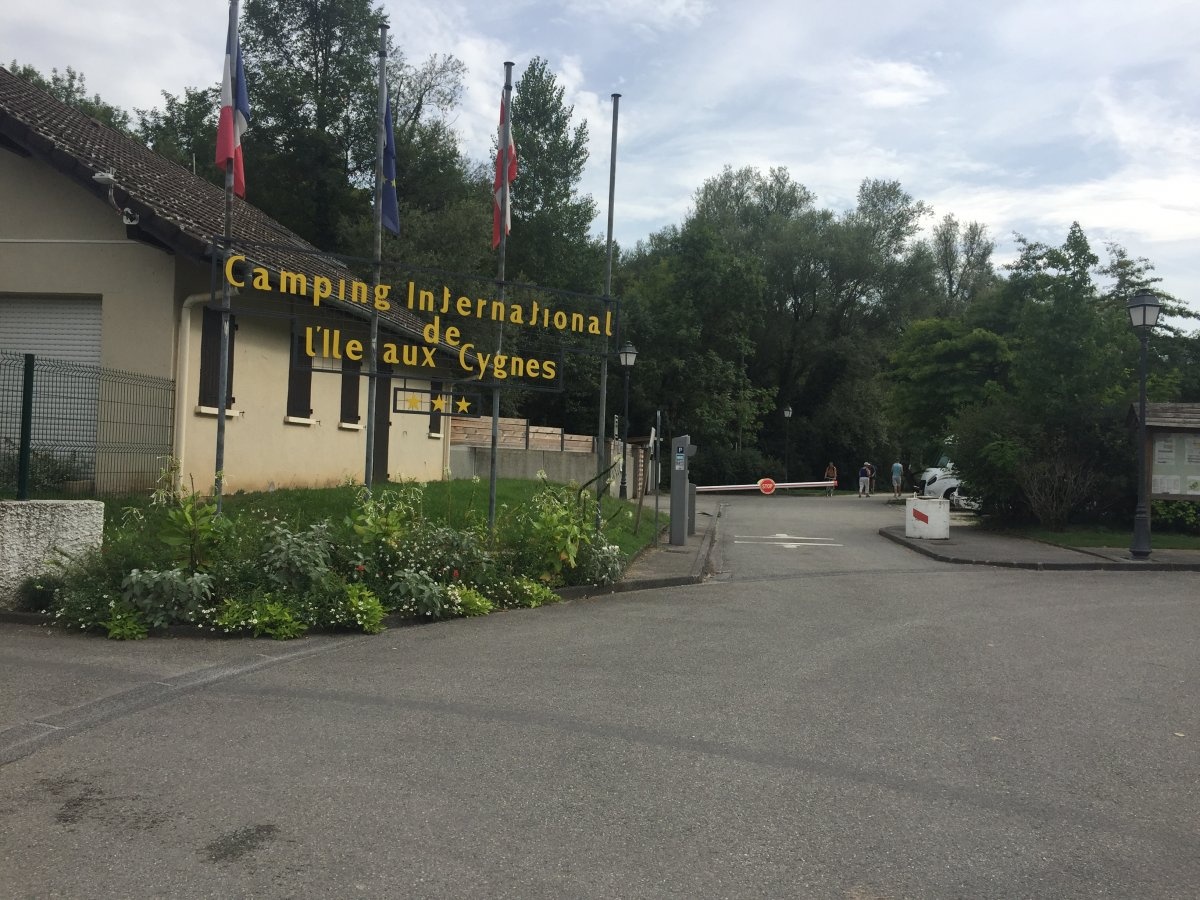 Stellplatz Camping de lîle aux Cygnes  — QuickStop in Le Bourget-du-Lac