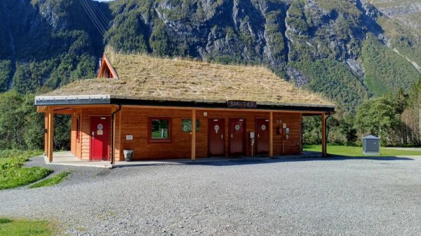 Trollstigen Camping — Photo 5