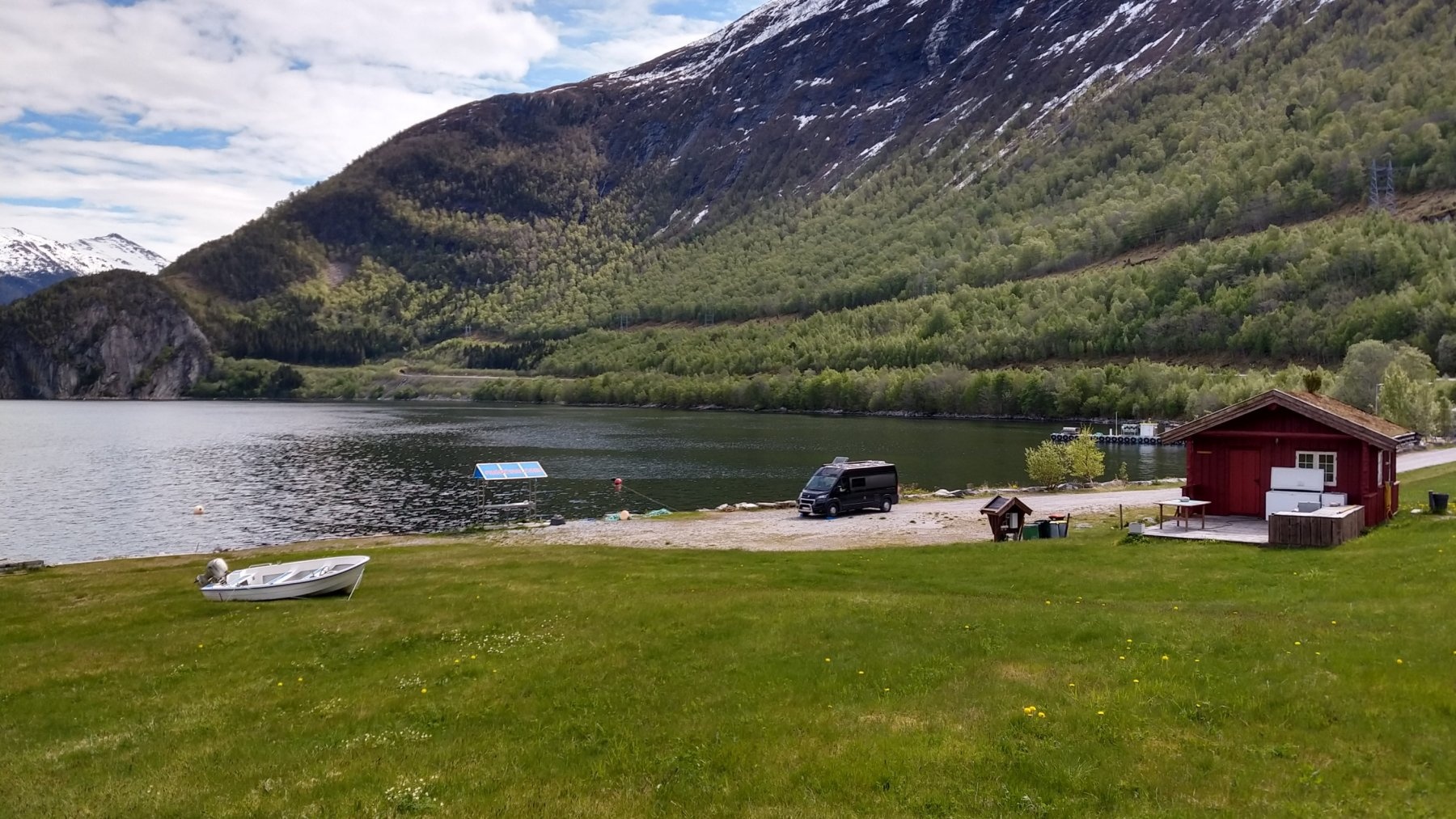 Sunndalsfjord Cottages — Campingplads in Eidsvåg 