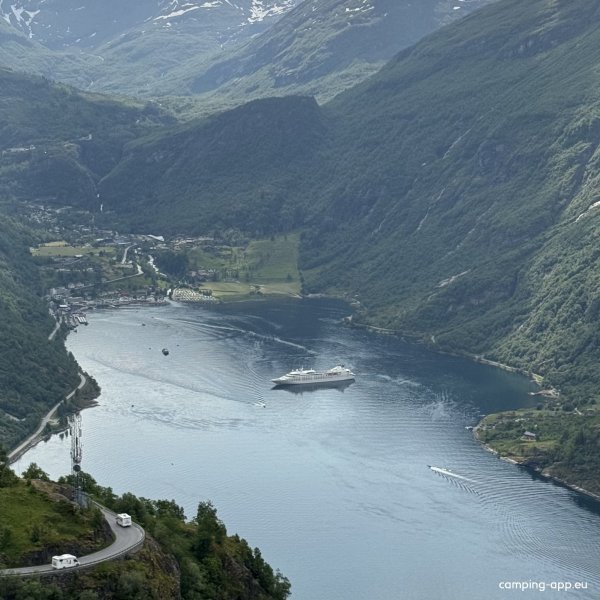 Geirangerfjorden Feriesenter — Foto 2